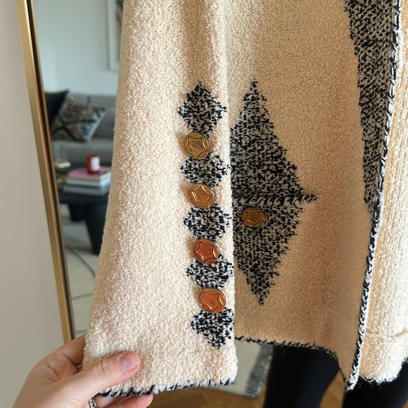 Adolfo New York Black and Cream Knit Sweater - Picture 4 of 5